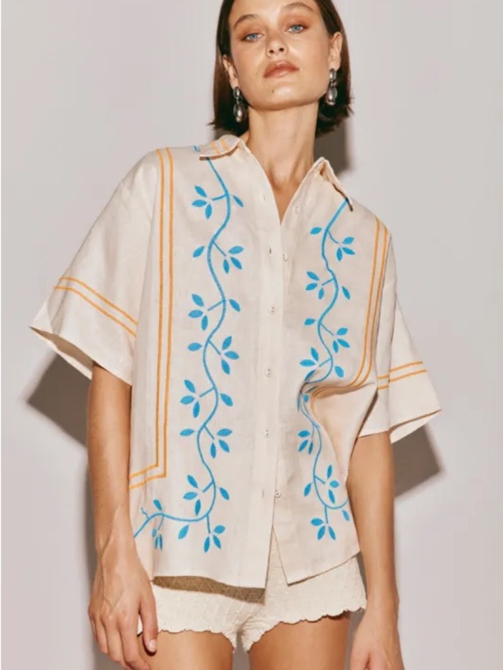 Vrg Grl Linen Embroidered Short-Sleeve Button-Up Top in Cream with Blue Motif